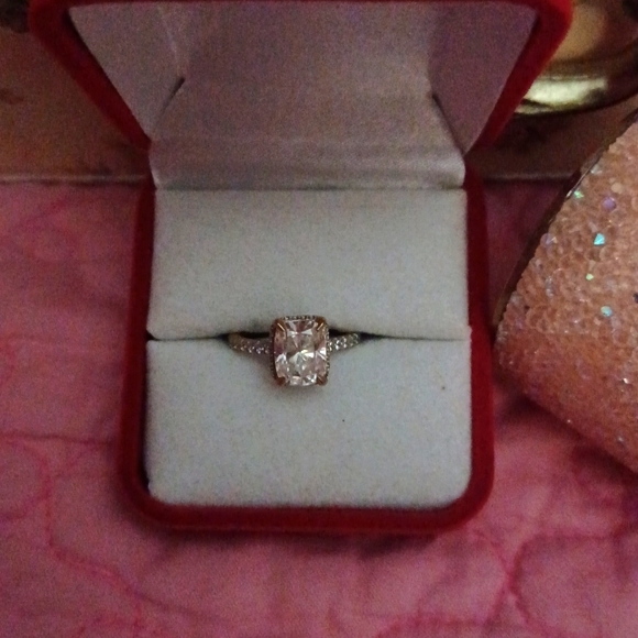 Size 5.5 white engagement ring 2.5 caratwhite engagement...